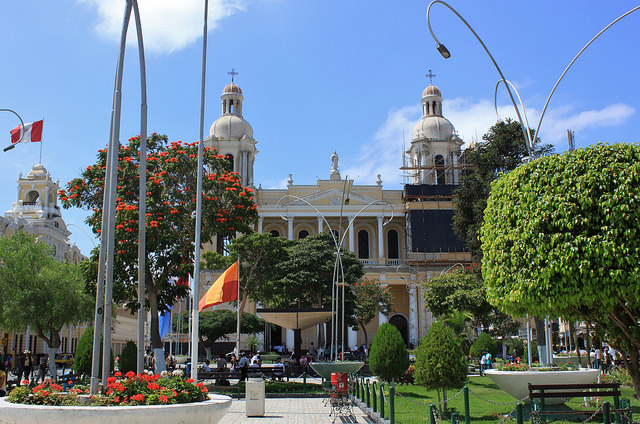 Dirección:Av.Teresa Fanning Nº 593 Urb.Jose Olaya</br>Telf. 074-229433<br>RPM:*248862</br>Email: chiclayo@chavinexpress.com.pe
